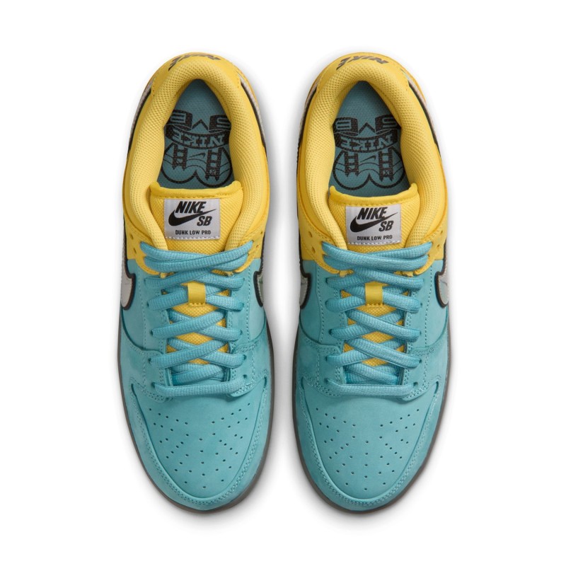 NIKE SB DUNK LOW PRO