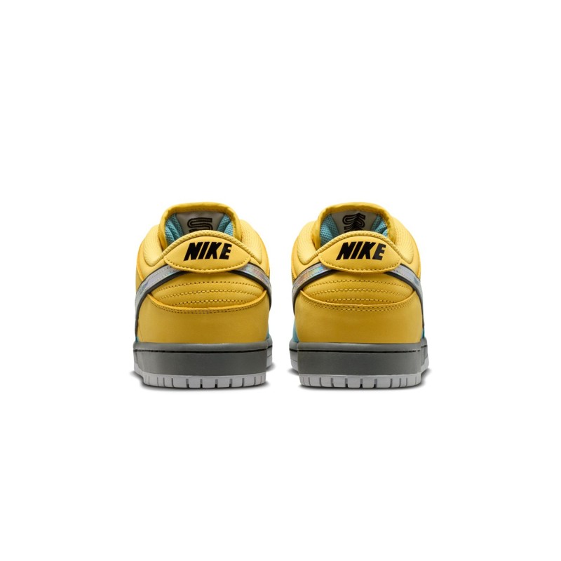 NIKE SB DUNK LOW PRO