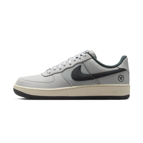 NIKE SB AIR FORCE 1 X YUTO