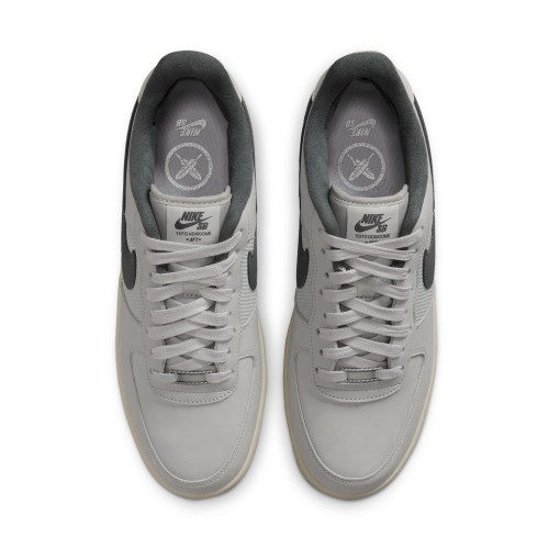 NIKE SB AIR FORCE 1 X YUTO