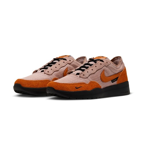 NIKE SB PS8